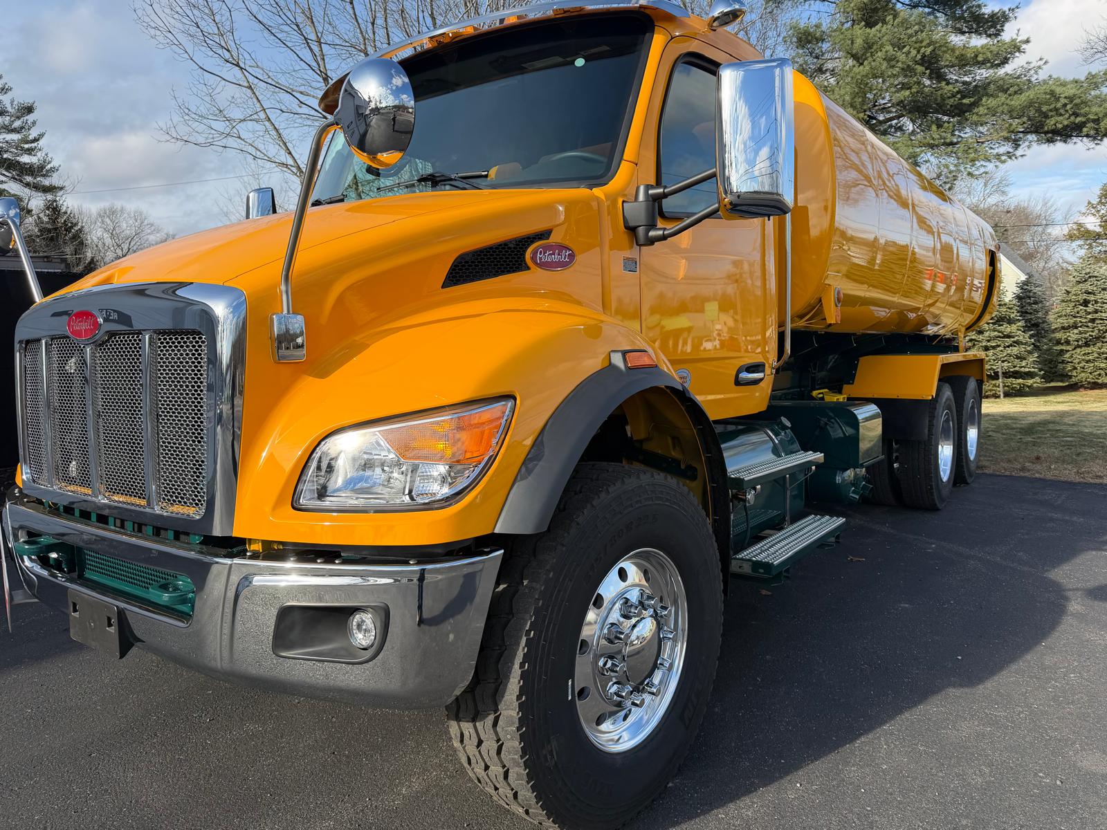 Peterbilt working
